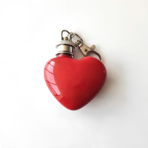 Wholesale 30ml 1oz Hip Flask Heart-Shaped Keychain SS304 Stainless Steel Flask Heart Bottle Mini Drinking Ware Key Chain Flask
