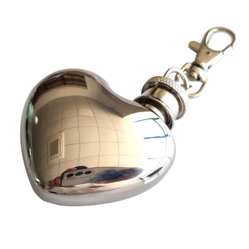 Wholesale 30ml 1oz Hip Flask Heart-Shaped Keychain SS304 Stainless Steel Flask Heart Bottle Mini Drinking Ware Key Chain Flask