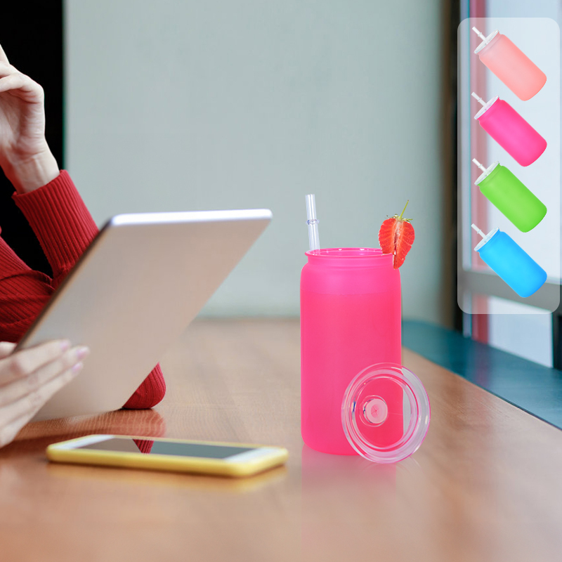 Hot Sell 16oz Colored Matte BPA Free Kids Plastic Cups Acrylic Can Ombre Plastic Tumbler with pp Plastic Lids and Straws