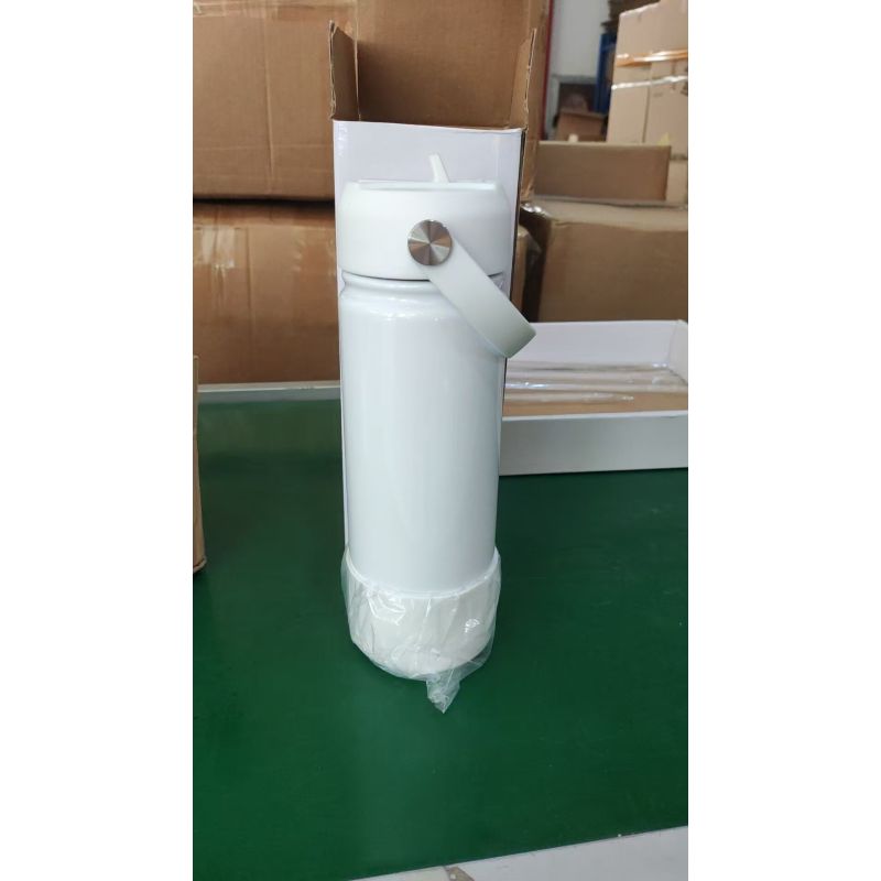 Customize Sublimation 18oz 32oz Stainless Steel Sports Water Bottle Double Wall Insulated Vacuum with Straw Silicone Bottom