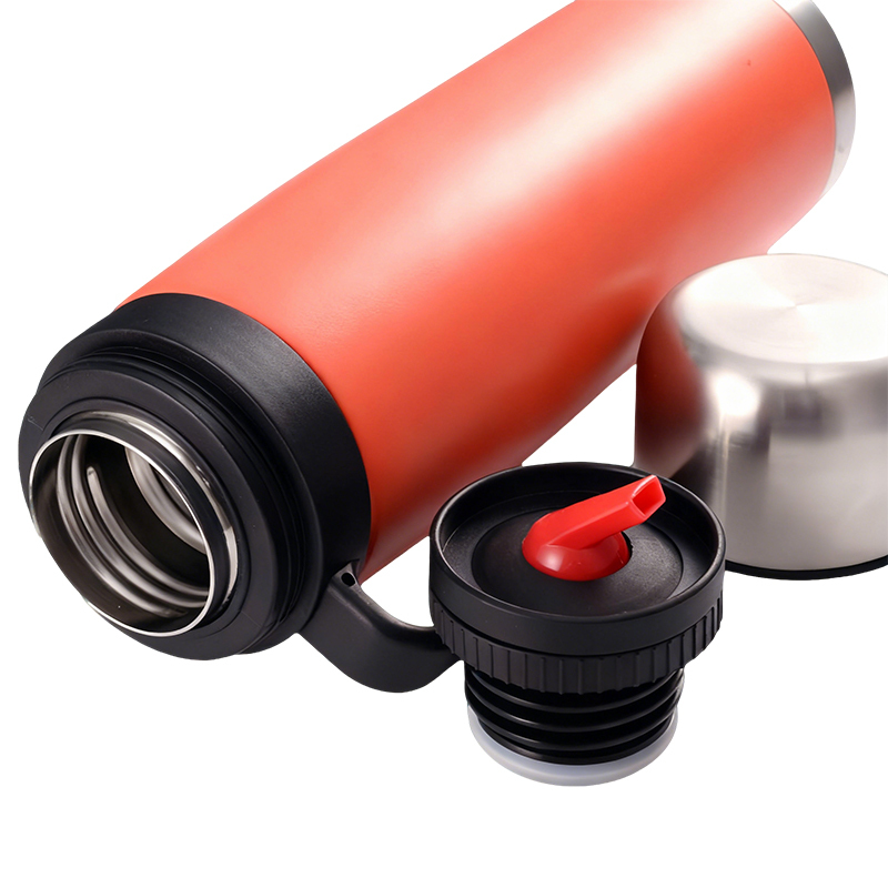 Customized Stainless Steel Thermoses Bottle for Yerba Mate Football Sports Fitness Double Wall Vacuum Thermal Dual-Use Lid