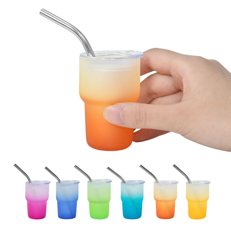 China RTS 3oz Shot Glass Tumbler Sublimation Ombre Glass Mini Cup Gradient Single Wall Wine Mug with Metal Straw Plastic Lid