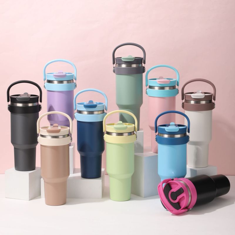 China RTS Portable 40oz Tumbler Double Wall Travel Mug Stainless Steel Insulated New Design Tumbler with Straw Handle for Cars