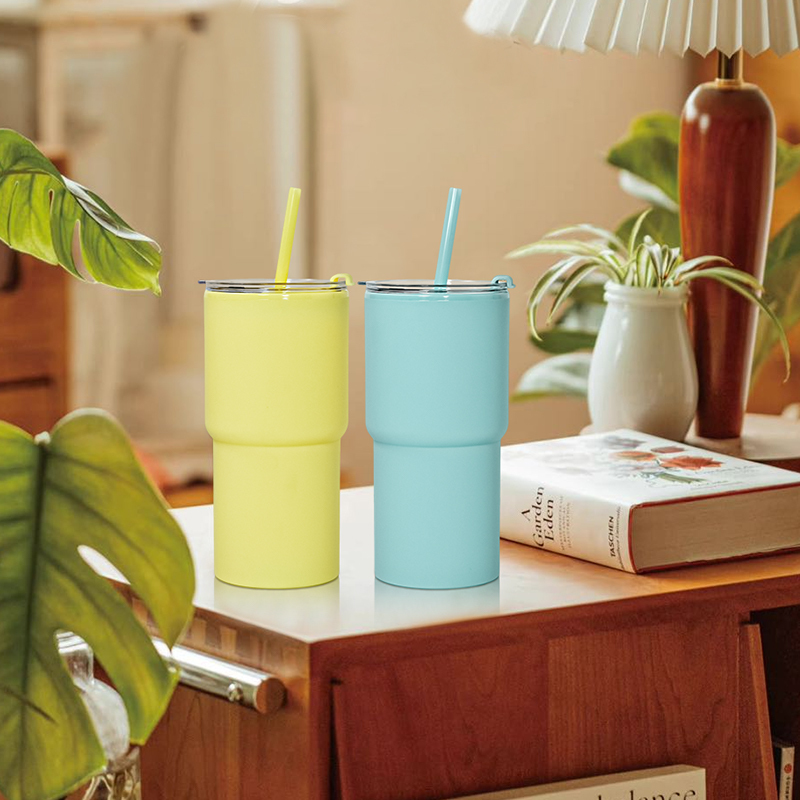 New Design 17oz Double Wall Rubber Painting Matte Colorful Plastic Regular Tumbler Travel Mug Come with Straws