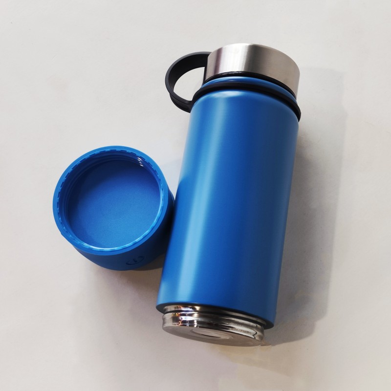 Nuovo design in acciaio inossidabile, bicchiere musicale in acciaio inossidabile, altoparlante intelligente dritto, borraccia