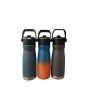 Borraccia portatile a doppia parete in acciaio inox con isolamento termico e coperchio con cannuccia a scatto, ideale per sport all'aria aperta e per l'uso quotidiano.