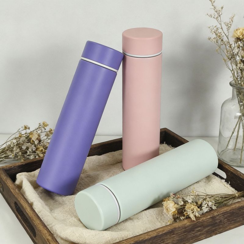 Bottiglia termica mini sottile in acciaio inossidabile a doppia parete, elegante e alla moda, con isolamento sottovuoto, per 12-24 ore, senza BPA.