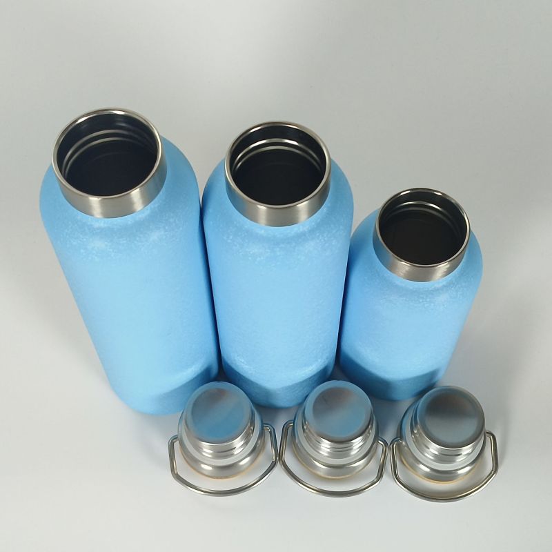 Bouteille isotherme en acier inoxydable avec logo personnalisé, sans BPA, étanche, à double paroi, idéale pour la salle de sport et les voyages.