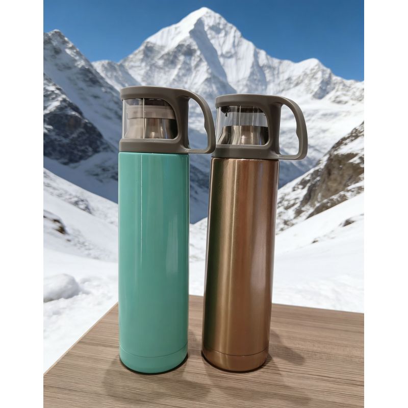 Thermos portatile in acciaio inox con coperchio a tenuta stagna e filtro per il tè.