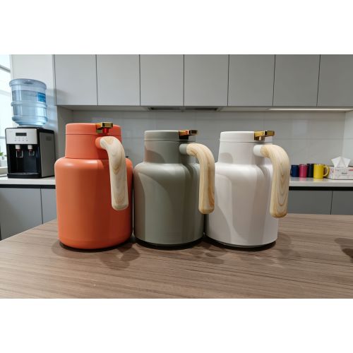 SHUANGLI 304 Stainless Steel Insulated Kettle Thermos Wooden Handle Double-layer Vacuum Portable Jug