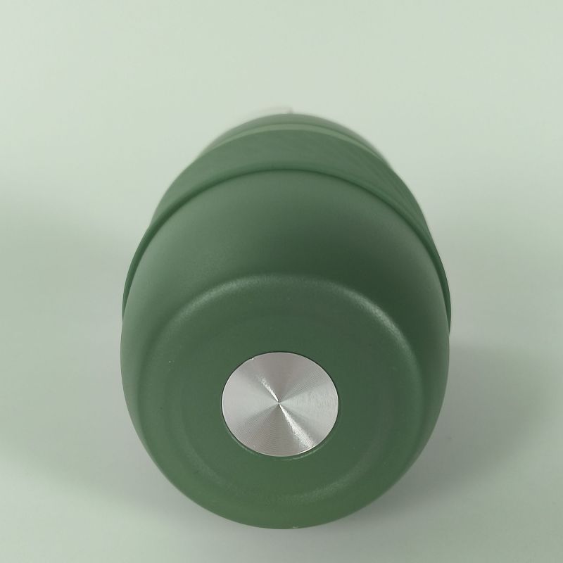Tazza termica minimalista in acciaio inox 304, elegante e termica sottovuoto con rivestimento in silicone.