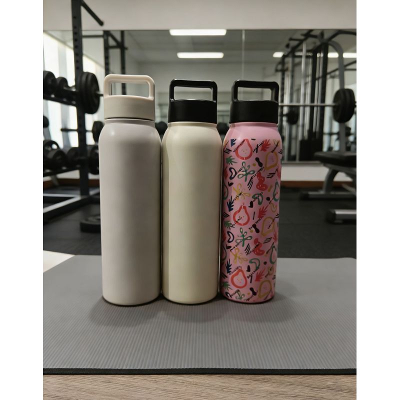 High-Capacity Sports Vacuum Insulated Water Bottle with Leak-Proof Lid for Gym, Running and Outdoor Sports