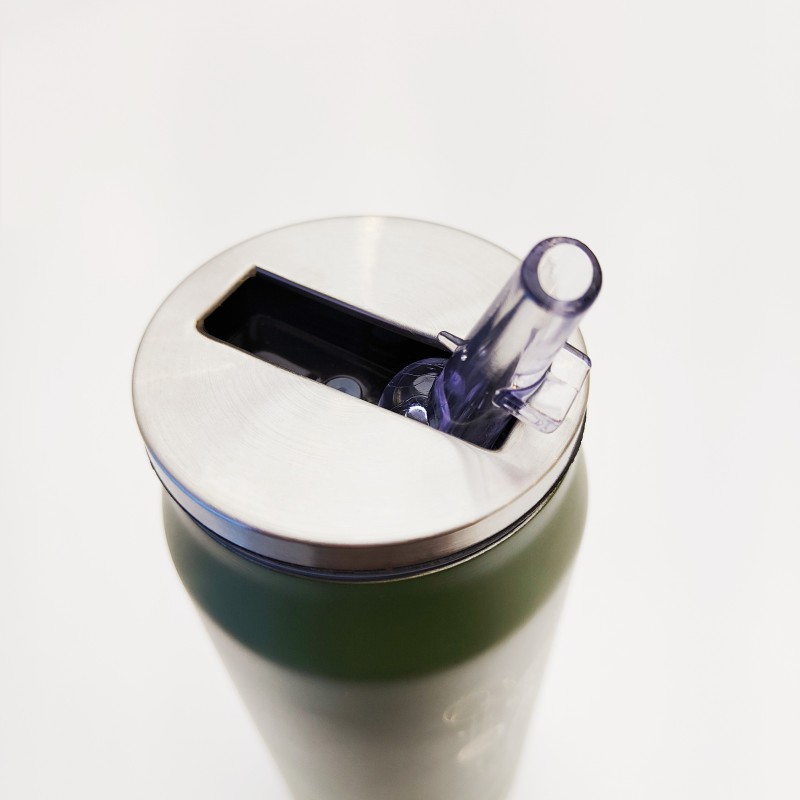 新デザイン真空カップ二重構造304ステンレススチール製トラベル用断熱コーラ缶 500ml（蓋とストロー付き）