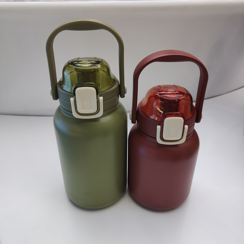 2024 Hot Kids Cute Bounce Lid Double Wall Stainless Steel Vacuum Travel Water Bottle with Handle