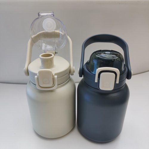 2024 Hot Kids Cute Bounce Lid Double Wall Stainless Steel Vacuum Travel Water Bottle with Handle