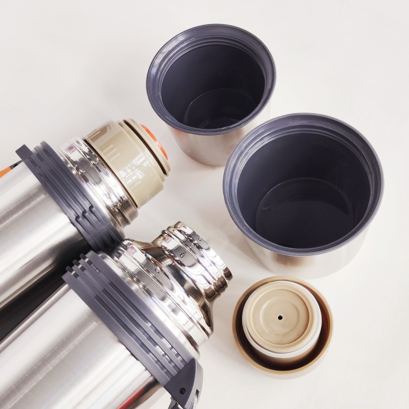 Wholesale Double Walled Stainless Steel Insulated Thermos Flask Outdoor Vacuum Bottle Travel Bottle