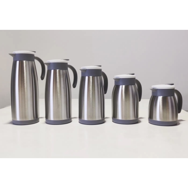 Cafeteira de metal personalizada de alta qualidade e cor sob encomenda, com parede dupla em aço inoxidável e garrafa térmica.