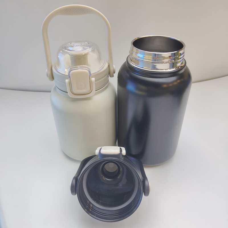New Design Wholesale Kids Cute Bounce Cover Double Vacuum Travel Outdoor Thermos with Handle