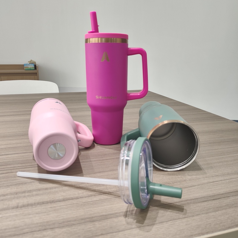 Travel Cup Adventure Stainless Steel Double Wall Vacuum 30oz 40oz Outdoor Mugs 40oz Tumbler