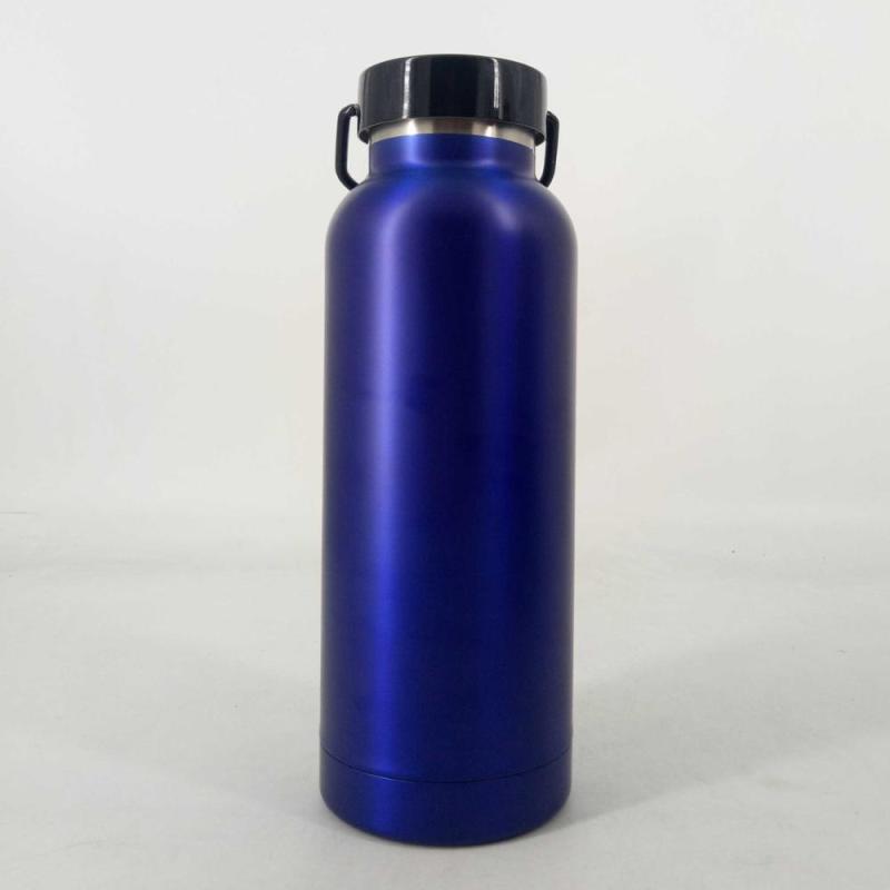Borraccia sportiva da viaggio in acciaio inox a doppia parete con isolamento sottovuoto e maniglia.
