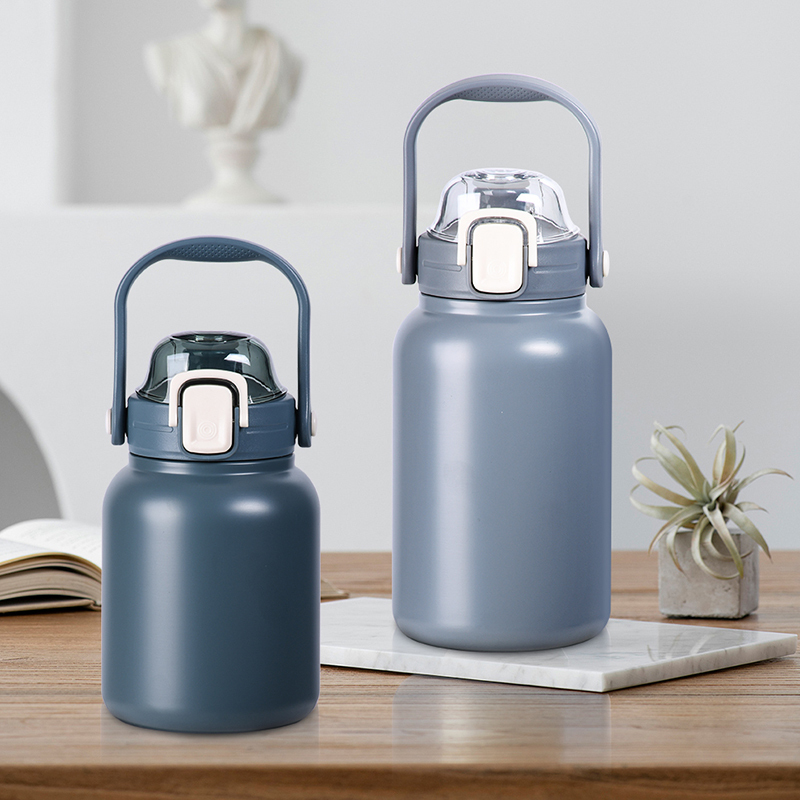 Custom Larger Capacity Gym Sport BPA Free Stainless Steel Easy Carry Thermos Insulated Cup Water Bottle