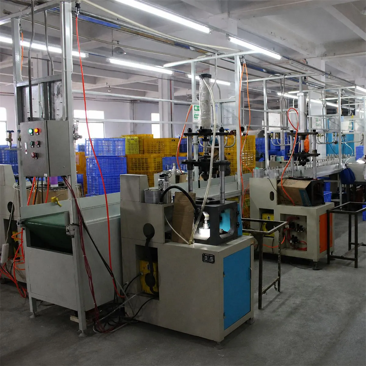 Stainless steel drinkware production line inside the Bluegreen factory