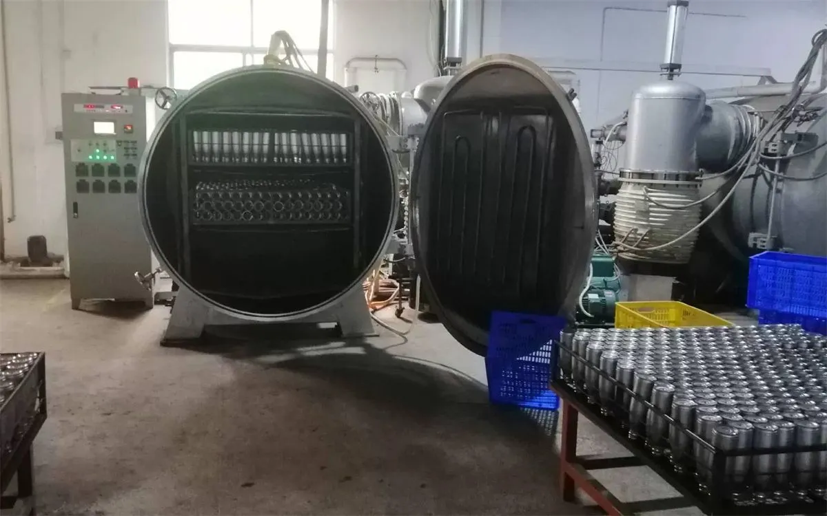Open vacuum processing chamber with stainless steel cup bodies in the factory