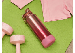 Which sports bottle material is better