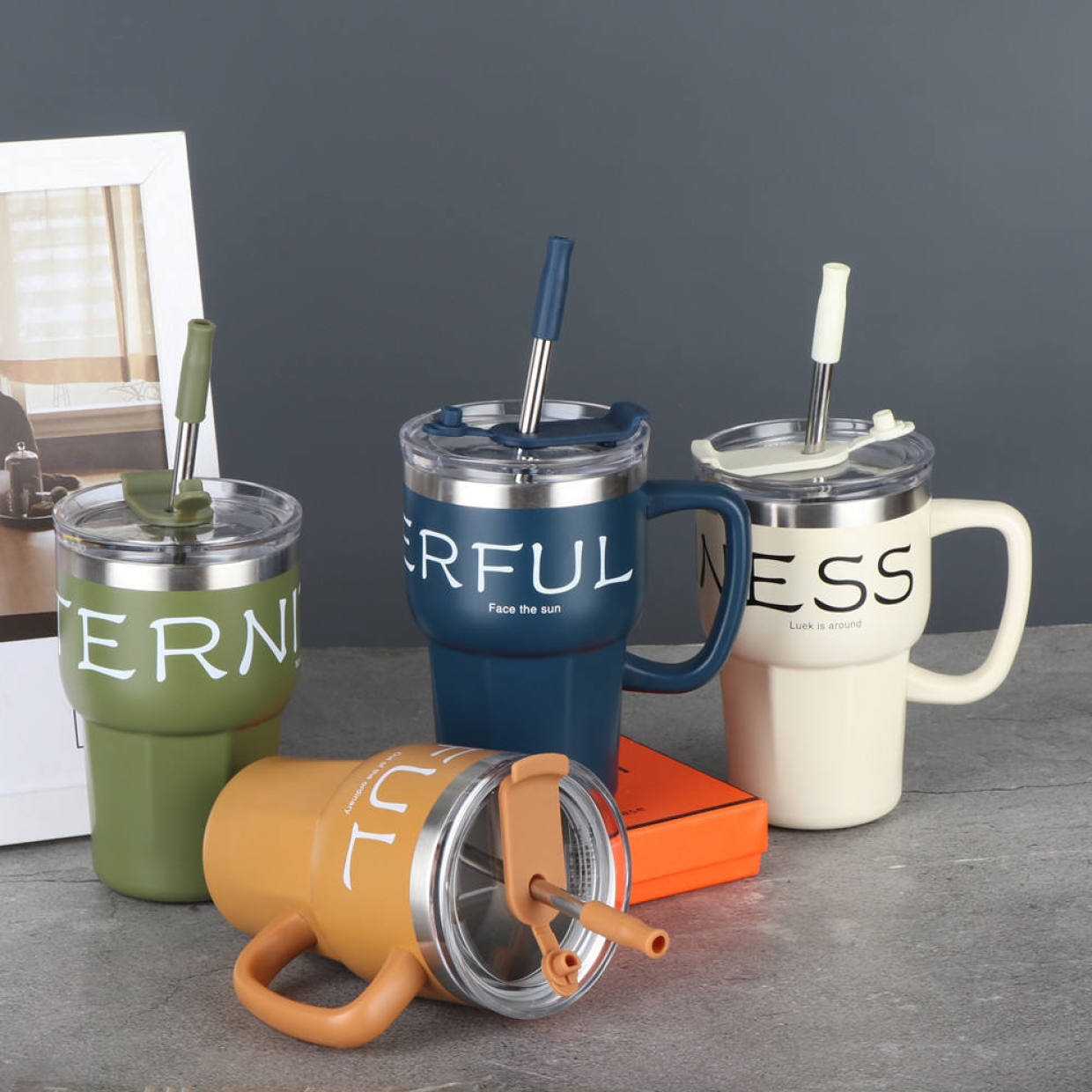 Q600J - Newest 600ML Double Wall Stainless Steel Insulated Coffee Mug With Metal Straw