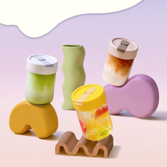 Egyedi logós Bubble Cup gyerekeknek Edzőpoharak BPA mentes Eco ivótej cumisüvegek Tritan Kids kulacs szívószállal