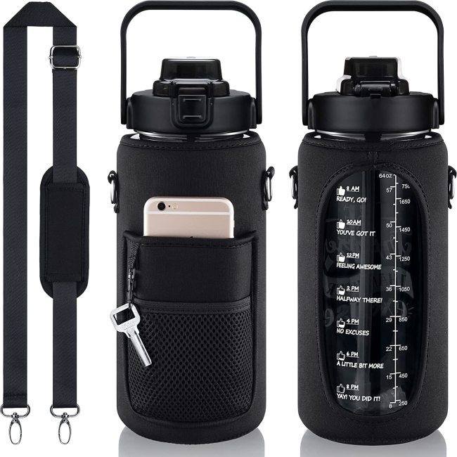 Amazon Hot Sale 2 literes motivációs időjelző gallon vizes palack hordozható kézi szíj csészetartó védőhüvely egyedi palack