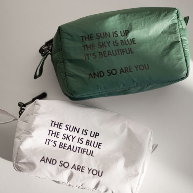 Custom Personalized Foldable Dupont Toiletry Bag Pouch Eco Friendly Tyvek Makeup Bag Travel Waterproof Cosmetic Paper Bag Women<