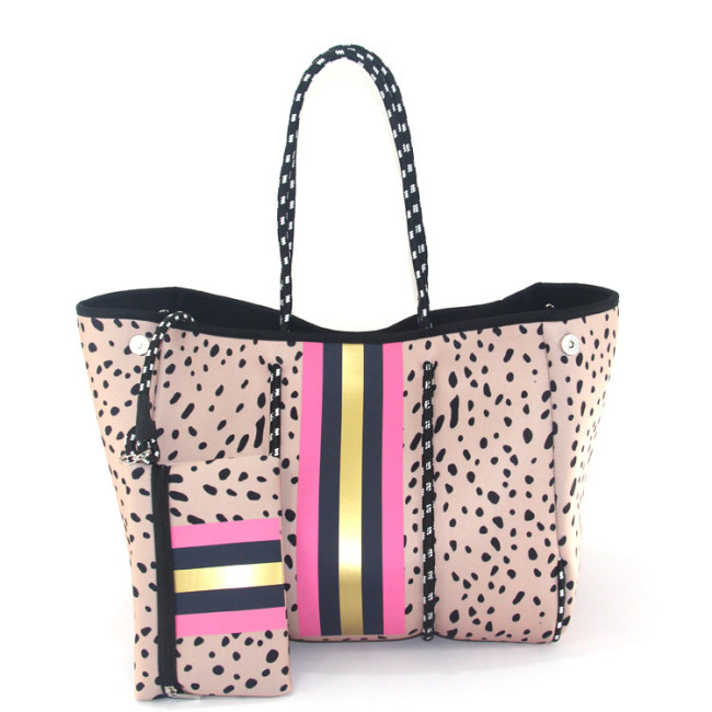 Custom waterproof  fashion leopard printing handbag perforated neoprene tote travel beach bag
