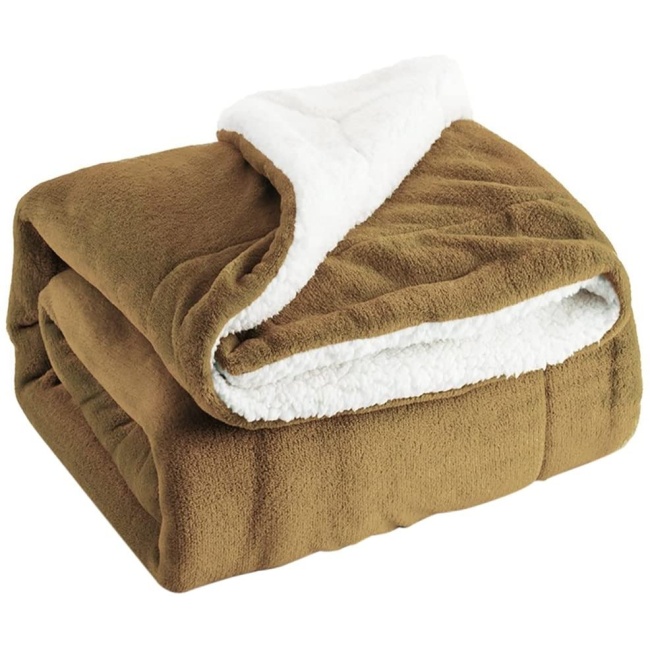Одеяло полиэстера Шерпа фланели хода двойного слоя свободного образца одеяла Шерпа для зимы