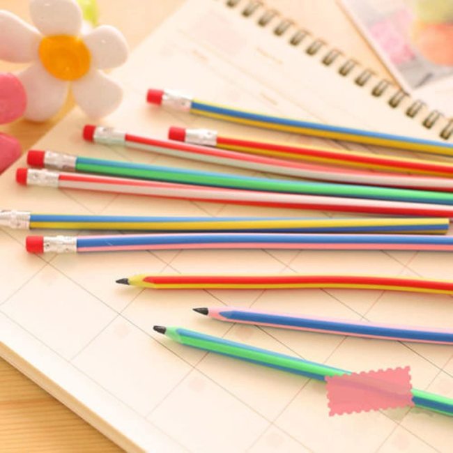 Rugalmas Soft Bendy többszínű csíkos ceruza radírral diákoknak vagy gyerekeknek