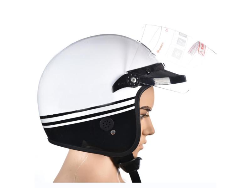 Traffic Patrol Riot Helm im Sommer Reiten Sonnenschutzhelm Sicherheitsschutzhelm und Helm