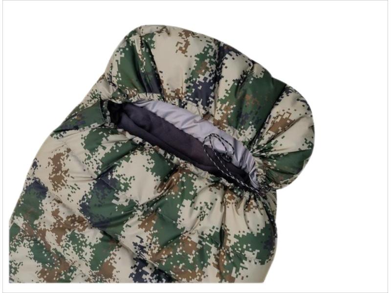 Abnehmbarer und waschbarer Winter- und Sommer-Dual-Use-verdickter, warmer Fleece-Innenfutter-Camouflage-Daunen-Militärschlafsack