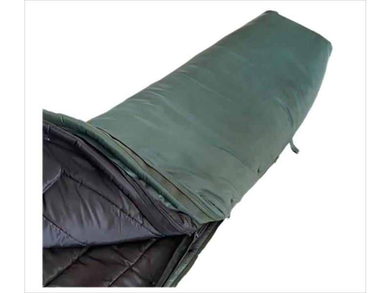 Saco de dormir militar de camuflaje individual cálido impermeable a prueba de viento para acampar al aire libre