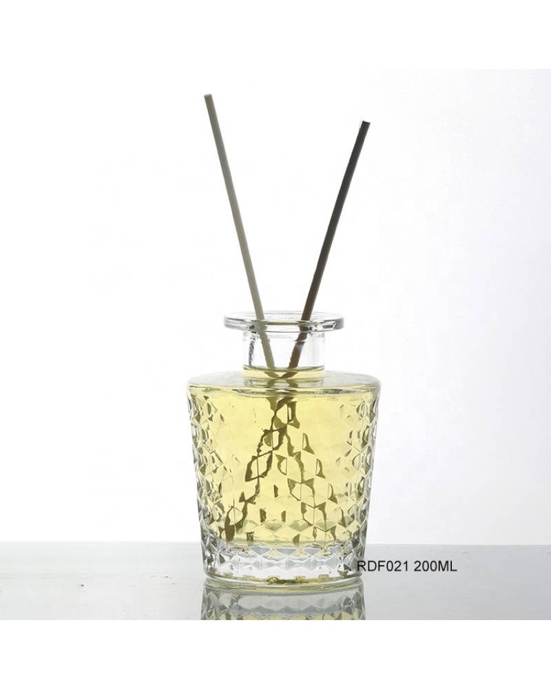 Custom Empty Aromatherapy Oil Bottles and Packaging Reed Diffuser Bottle with Stick