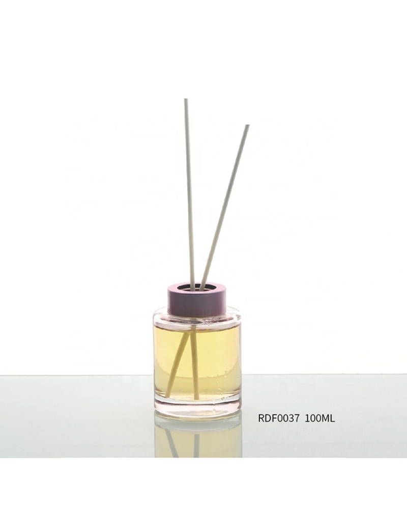Wholesale Aroma Oil Bottle 100ml Reed Diffuser Glass Bottle with Sticks