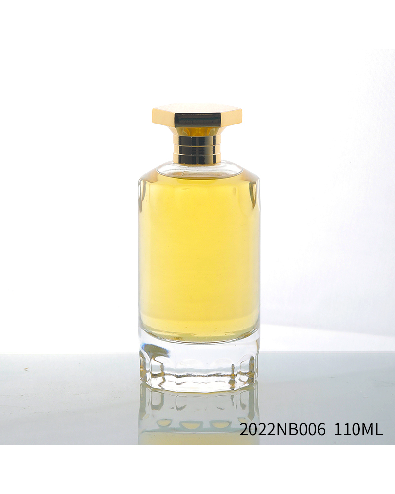 110ml Cosmetic Spray Glass Bottle Glass High Quality Empty Black Perfume Bottle Wooden Cap
