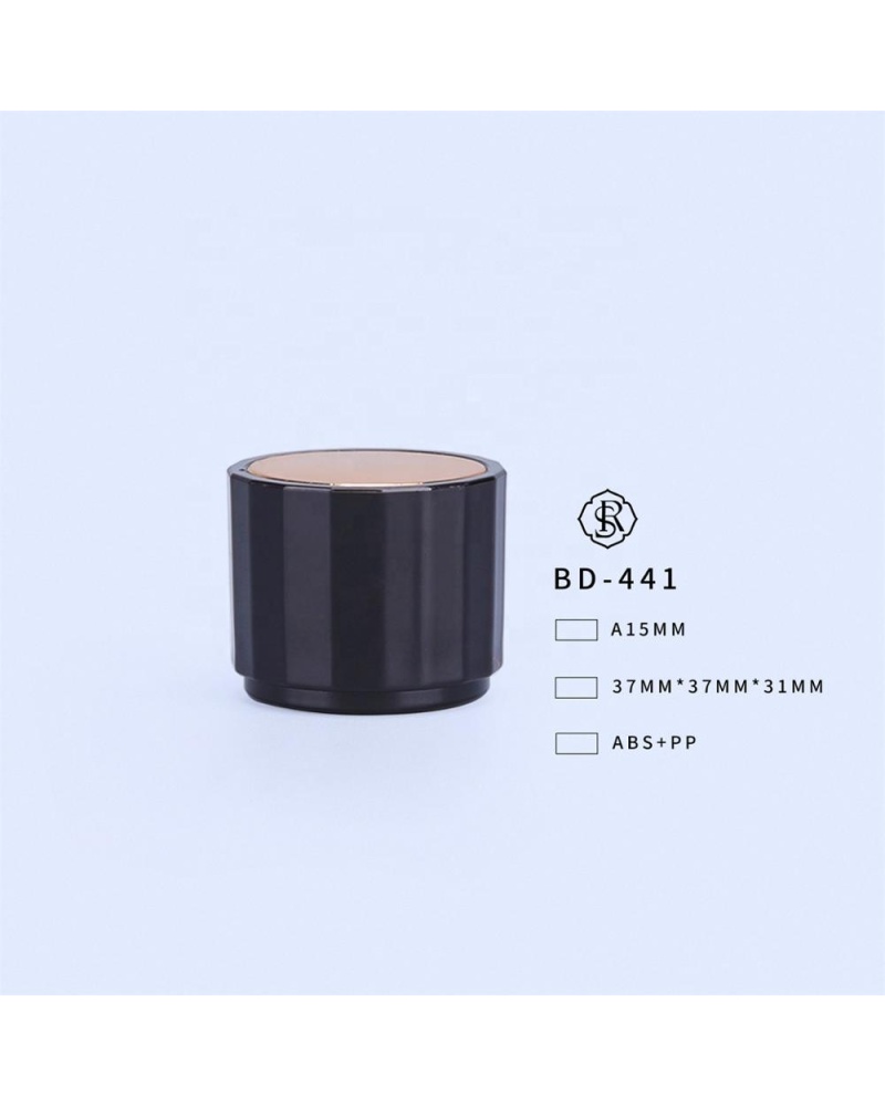 Cosmetic plastic big cylindrical top cap new made with special sides