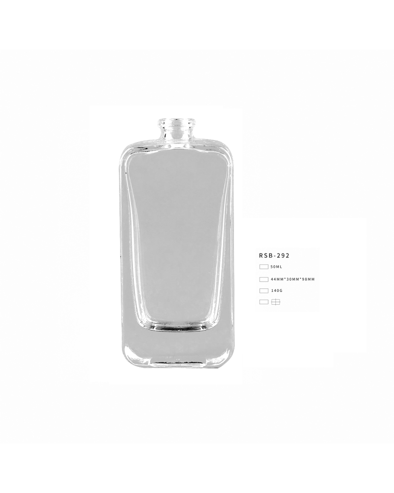 Manufactures square 50ml glass bottles comfortable feeling glass bottles for liquor