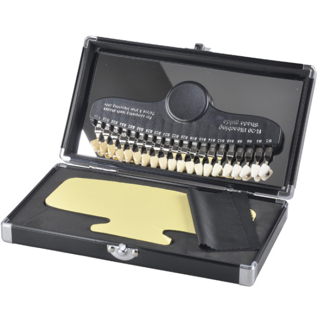 Guía dental profesional de la sombra de los dientes que blanquea con el espejo