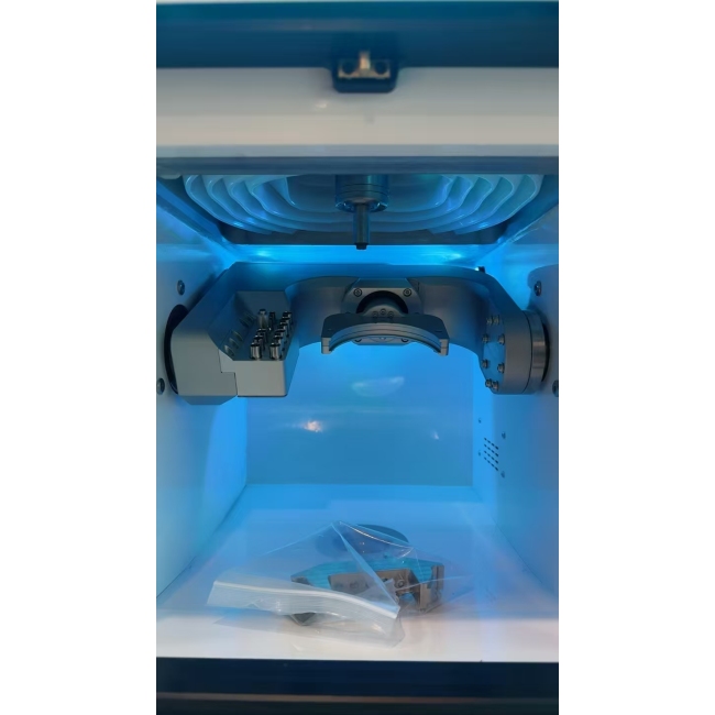 5-Achs-Trocken- und Nassfräsmaschine für die Zahnmedizin, hochpräzise und beliebte Ausrüstung für Zirkonoxid-, PMMA- und PEEK-Restaurationen