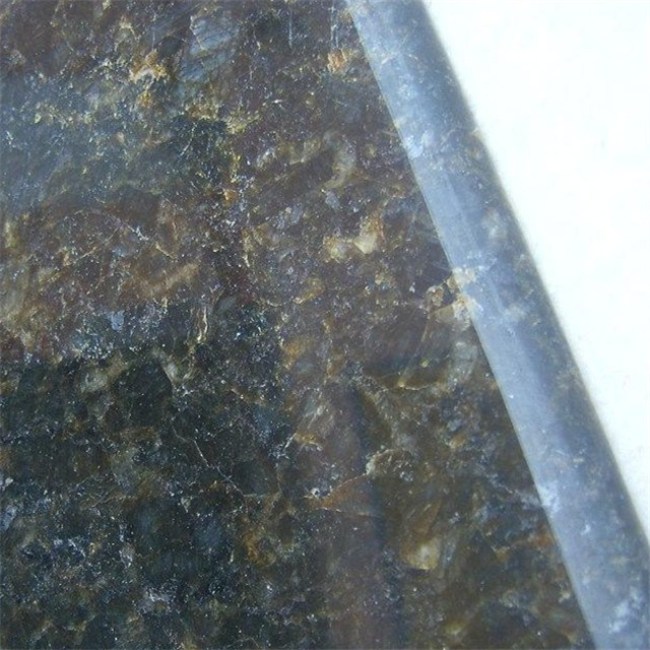Grüner Ubatuba-Granit