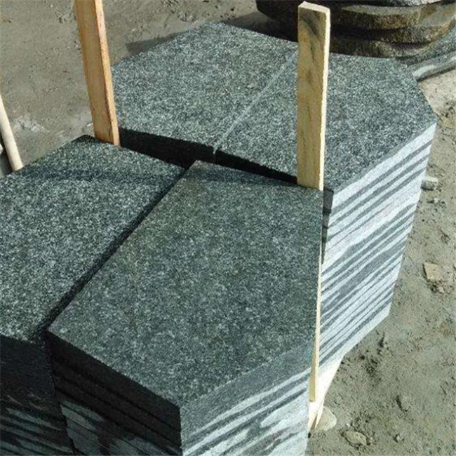 Waldgrüner Granit