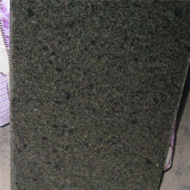 Perlgrüner Granit