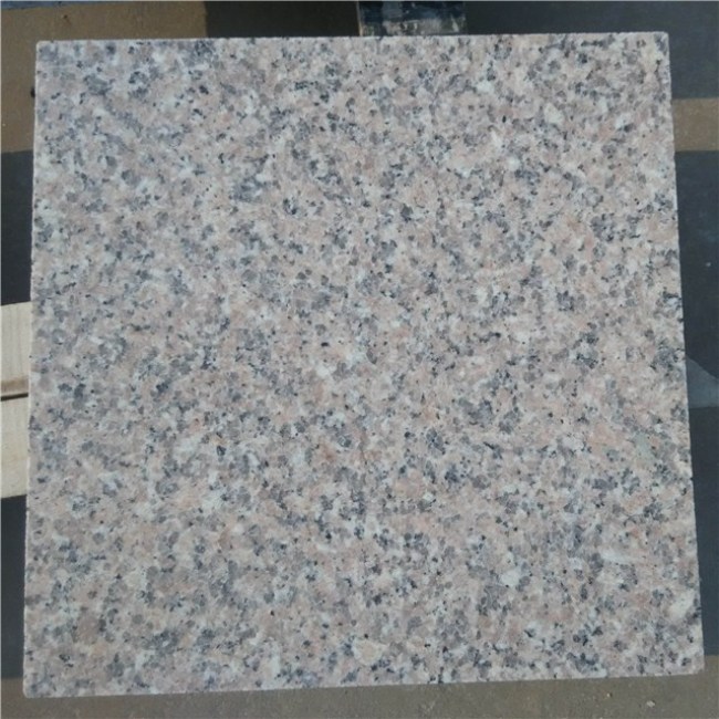 Kirschroter Granit
