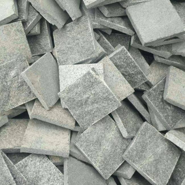 Pavé de granit gris foncé G654